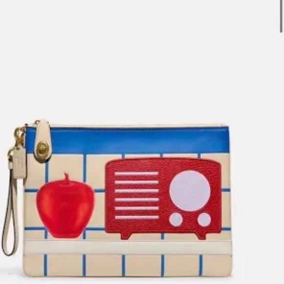 Coach X Tom Wesselmann Large Turnlock Wristlet NWT - Picture 1 of 4